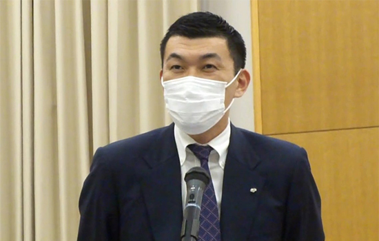 会場であいさつする八代大輔野村證券株式会社福島支店長